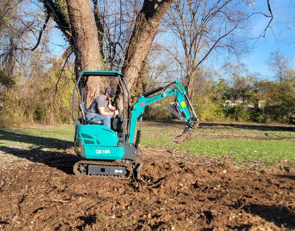 Dirt Shifters crew performing professional excavation in Barboursville, WV